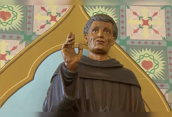 Fiéis participam das celebrações em homenagem a São Frei Galvão na Paróquia Santo Antônio de Sant’Ana Galvão, em Vila Velha