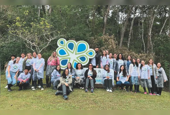 Estudantes selecionados no ano passado durante visita à Reserva Ambiental Águia Branca, em Vargem Alta: vivência na floresta.
