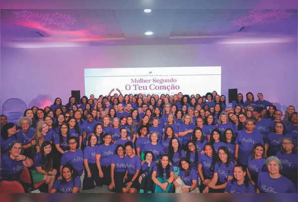 Mulheres se unem em ação de fé e solidariedade durante evento da Igreja Adventista em Guarapari