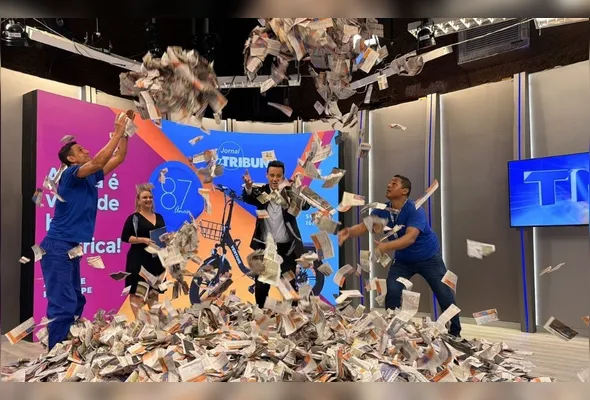 Camargão sorteou o cupom ao vivo durante a exibição do Tribuna Notícias 1ª Edição, no ar pela TV Tribuna/Band
