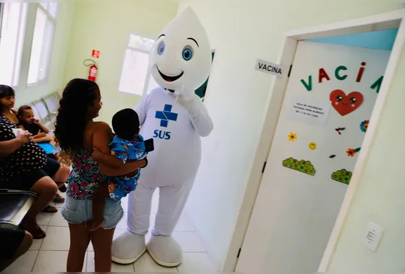 Imagem ilustrativa da imagem Mutirão com 20 tipos de vacina para atualizar caderneta