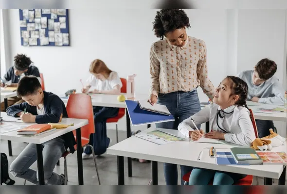 Imagem ilustrativa da imagem Professores de Viana vão ter maior piso salarial do ES