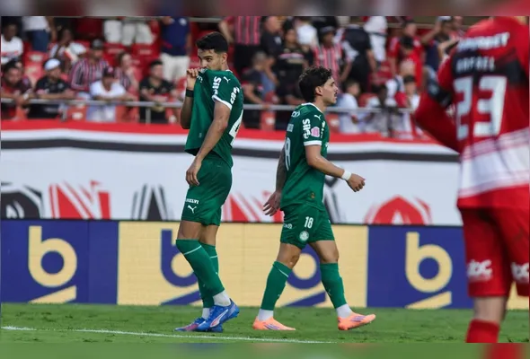 Flaco Lopez empatou o jogo no Morumbis