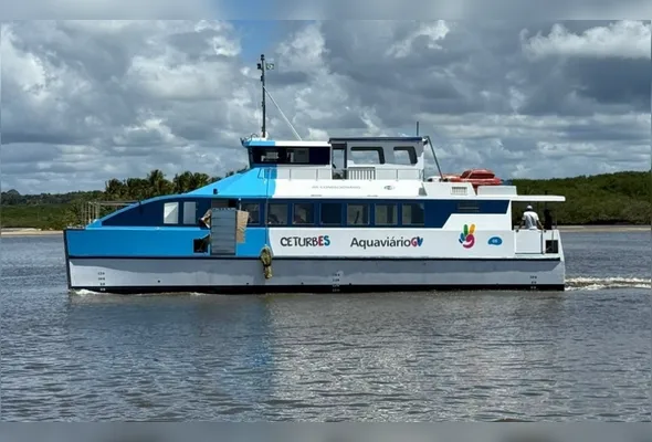 Imagem ilustrativa da imagem Sistema Aquaviário recebe nova embarcação batizada de "Mestre Álvaro"