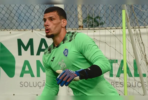 Júnior entrou em campo por apenas 36 minutos em 2025 na goleada do Vitória contra o Sport por 4 a 0