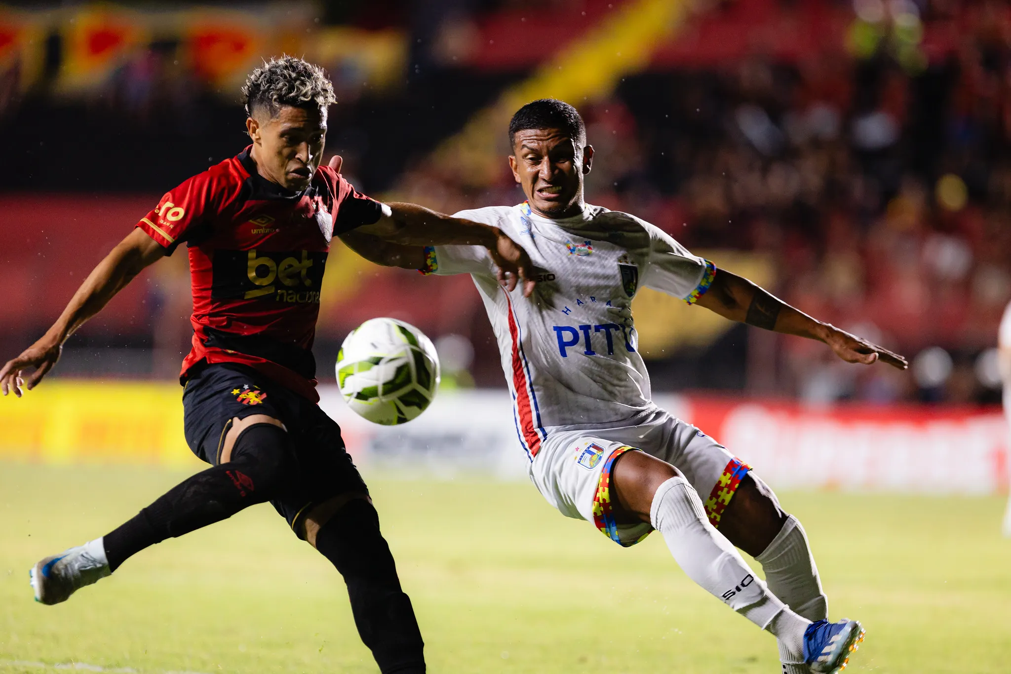 Imagem ilustrativa da imagem Sport atropela o Vitória e afasta crise com autoridade na Ilha