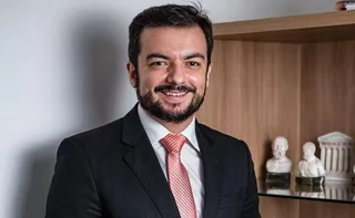 Imagem ilustrativa da imagem Advogado é morto com facada no peito dentro de escritório em MG; cliente é preso