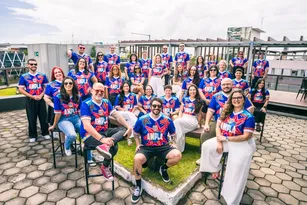 Imagem ilustrativa da imagem Ampla celebra 21 anos no ES com "Menos do Mesmo"