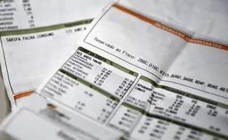 Imagem ilustrativa da imagem Aneel mantém bandeira vermelha 1 na conta de luz em novembro