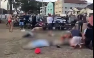 Imagem ilustrativa da imagem Ataque a tiros em praia deixa 12 mortos em festival judaico na Austrália