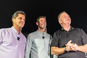 Imagem ilustrativa da imagem Casagrande perto de bater o martelo