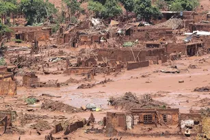 Imagem ilustrativa da imagem Corte inglesa decide que BHP deve responder por desastre de barragem de Mariana