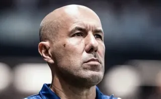 Imagem ilustrativa da imagem Cruzeiro anuncia saída de Leonardo Jardim após eliminação na Copa do Brasil
