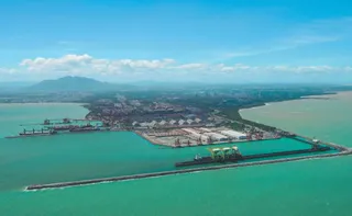 Imagem ilustrativa da imagem Empresas fecham contrato para construir porto com 4 mil empregos