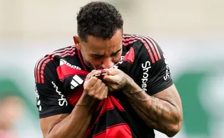 Imagem ilustrativa da imagem Flamengo vence Palmeiras com herói improvável e é tetra da Libertadores