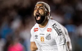 Imagem ilustrativa da imagem Gabigol salva Santos no final e garante empate contra o Corinthians