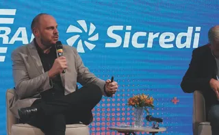 Imagem ilustrativa da imagem Gestão por propósito: Sicredi é eleita melhor empresa para trabalhar