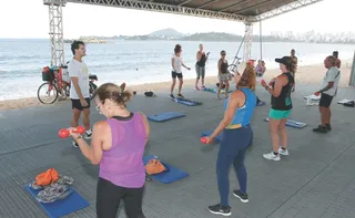 Imagem ilustrativa da imagem Ginástica e lutas a partir das 7 horas nas praias