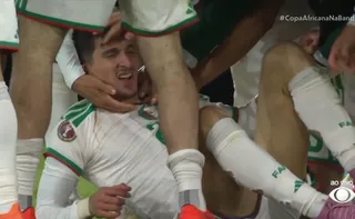 Imagem ilustrativa da imagem Gol heroico na prorrogação coloca Argélia nas quartas da Copa Africana de Nações