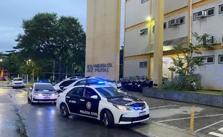 Imagem ilustrativa da imagem Homem é preso em cinema após marcar encontro com adolescente colega do filho