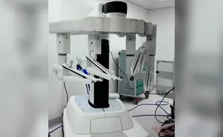 Imagem ilustrativa da imagem Hospital das Clínicas planeja comprar robô para cirurgias