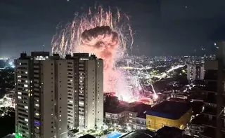Imagem ilustrativa da imagem Incêndio e explosões são registrados na Avenida Salim Farah Maluf, zona leste de SP