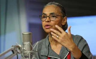 Imagem ilustrativa da imagem Marina Silva tem leve fratura na coluna e é hospitalizada