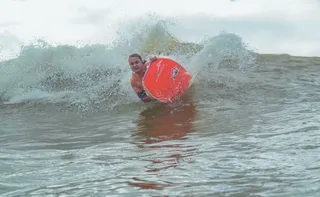 Imagem ilustrativa da imagem Neymara Carvalho e Luna Hardman vão participar do circuito de bodyboarding em SC