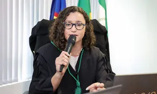 Imagem ilustrativa da imagem O que sustenta uma vida? A trajetória de Débora mostra que o Estado pode ser mais