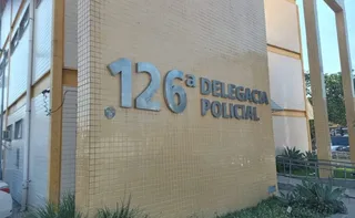 Imagem ilustrativa da imagem Operação mira grupo que 'apagava' mandados de prisão para criminosos do CV