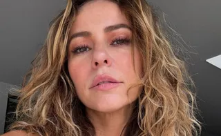 Imagem ilustrativa da imagem Paolla Oliveira recebe buquê de flores em casa e chama ato de "invasão"