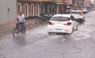 Imagem ilustrativa da imagem Por que está chovendo tanto no Espírito Santo? Especialistas explicam