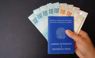 Imagem ilustrativa da imagem Primeira parcela do 13º deve ser paga até 28 de novembro; veja quem recebe