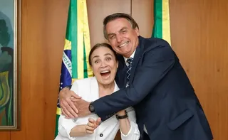 Imagem ilustrativa da imagem Regina Duarte diz que sonha com possível candidatura de Flávio Bolsonaro