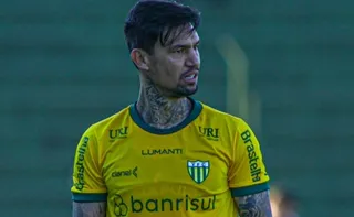 Imagem ilustrativa da imagem Rio Branco contrata meia experiente para a temporada 2026