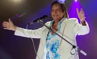 Imagem ilustrativa da imagem Roberto Carlos testa positivo para Covid-19