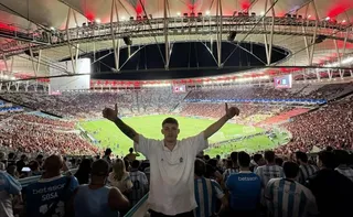 Imagem ilustrativa da imagem Torcedor que pegou caronas até jogo do Flamengo é indicado a prêmio da Fifa