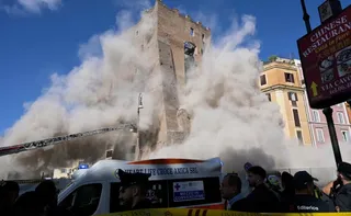 Imagem ilustrativa da imagem Torre medieval em Roma desaba durante obras de renovação e deixa feridos