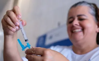 Imagem ilustrativa da imagem Vacina contra a dengue é registrada e será exclusiva do SUS no Brasil