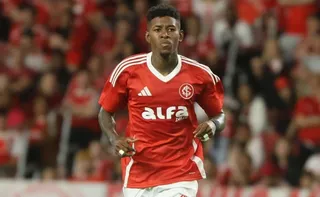 Imagem ilustrativa da imagem Vitão é oficializado como primeiro reforço do Flamengo