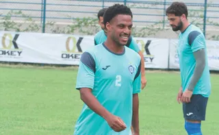 Imagem ilustrativa da imagem Vitória renova com laterais para a próxima temporada