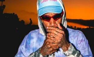 Imagem ilustrativa da imagem Wiz Khalifa é condenado à prisão na Romênia por fumar maconha no palco