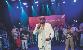 
    Imagem ilustrativa da imagem Kleber Lucas lança álbum completo após 10 anos
    