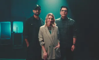 
    Imagem ilustrativa da imagem Oração cantada com Lucas, Evelyn e Paulo César Baruk
    