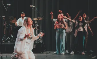 
    Imagem ilustrativa da imagem Thamires Garcia lança álbum profético e autoral
    