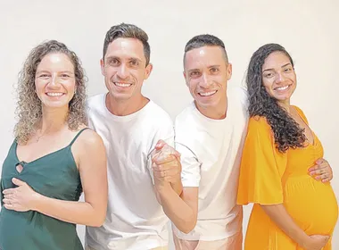 Imagem ilustrativa da imagem Em sintonia: gêmeos do ES, que se casaram no mesmo dia, vão ser pais