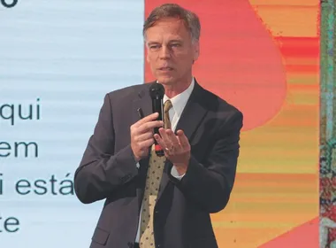 Imagem ilustrativa da imagem Thomas Eckschmidt: “É hora de repensar negócios com olhar para o futuro”