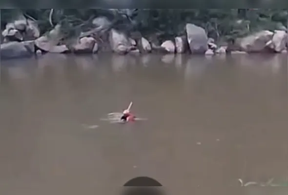 Imagem ilustrativa da imagem Adolescente de 15 anos morre afogado em cachoeira no ES