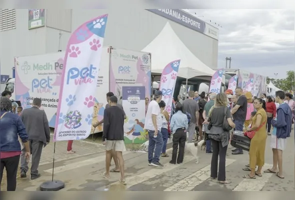 Anchieta recebe a carreta do Pet Vida com castração gratuita para cães e gatos