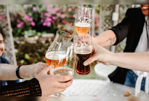 Imagem ilustrativa da imagem Até beber “socialmente” aumenta risco de câncer